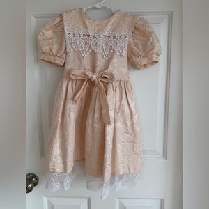 Gunne Sax Peach Lace Trim Puff Sleeve Dress
